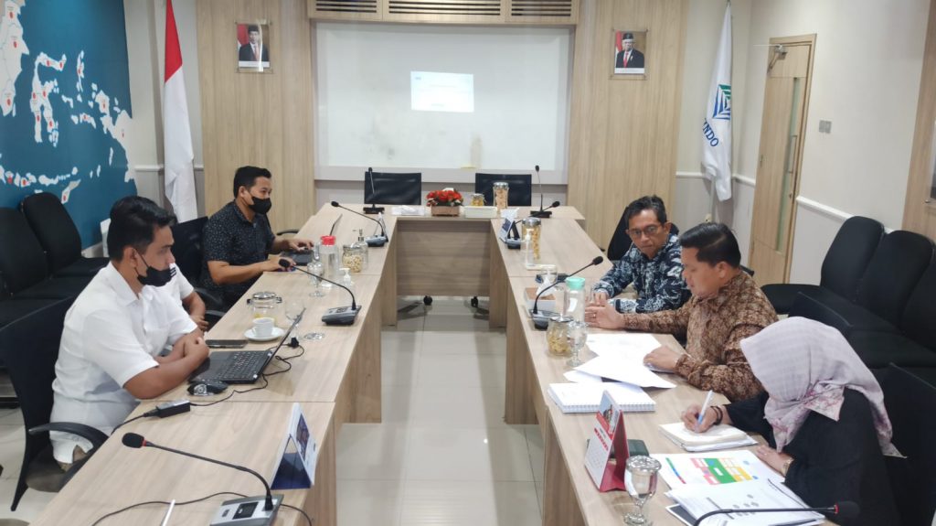 Suasana rapat INKINDO bersama PT Sergap Data Dunia untuk pengembangan aplikasi KTA Online
